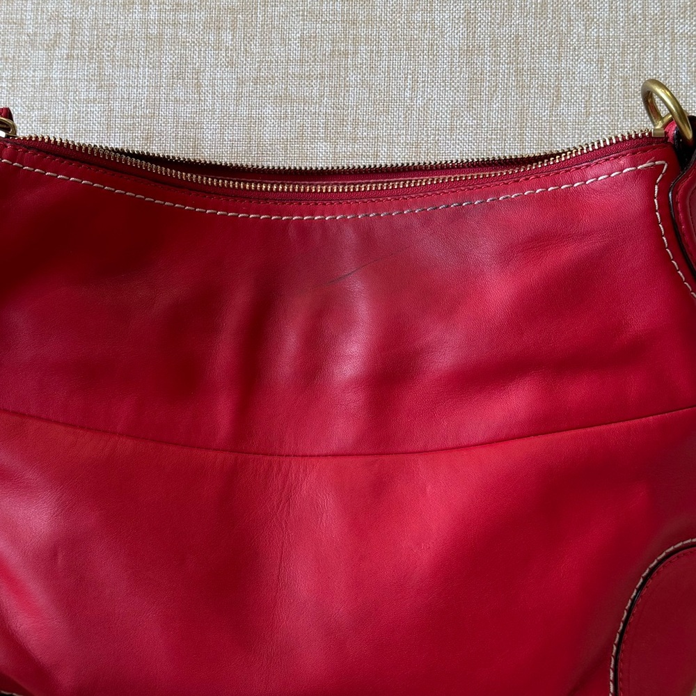 Vintage Coach Poppy Avery Vibrant Red Shoulder Bag with Gold Accents EUC - Picture 10 of 10